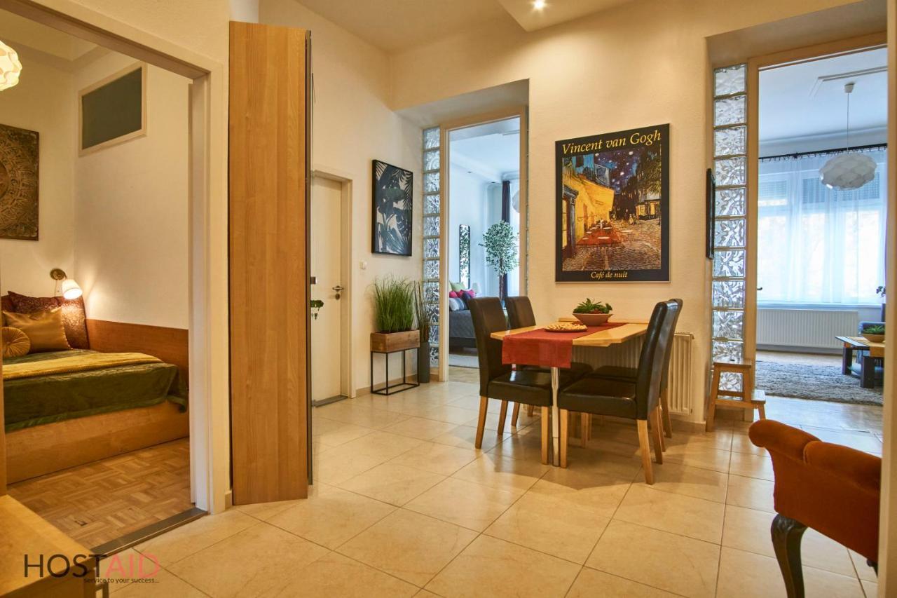 M52 Apartment - Hostaid Budapeste Exterior foto