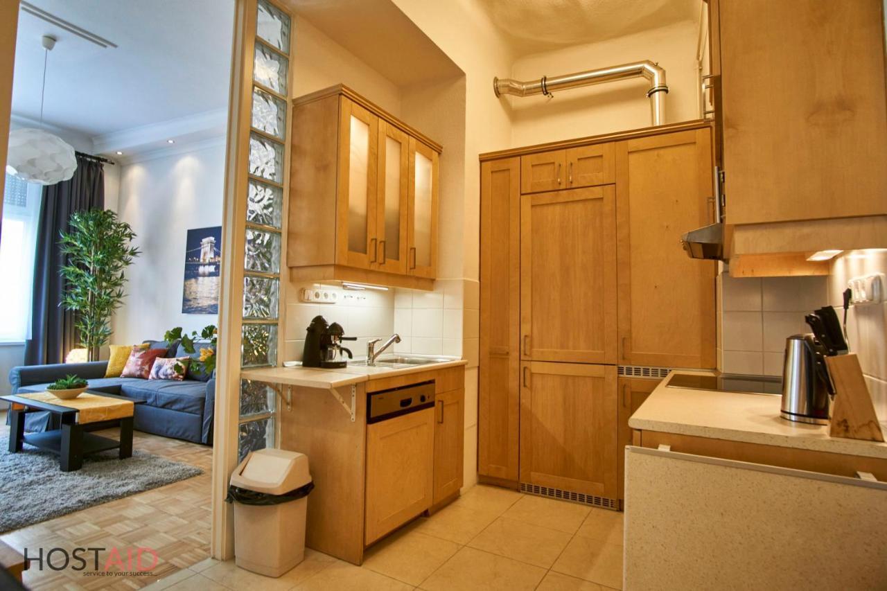 M52 Apartment - Hostaid Budapeste Exterior foto